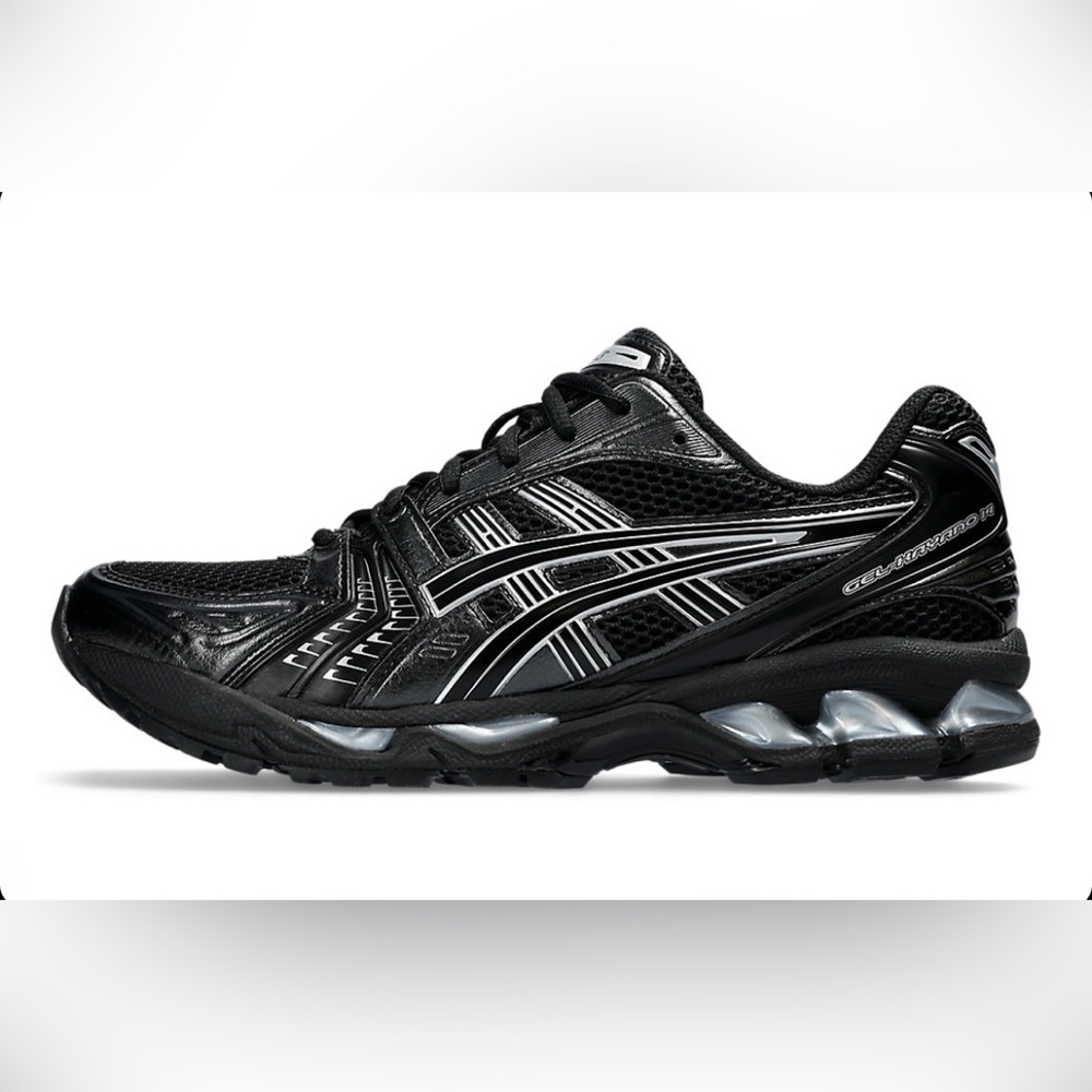 Asics Black and Silver Athletic Shoes Size US 9.5 EUR 43, 27.5 CM